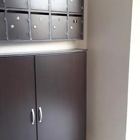 アパート Hill 1 Duplex シダ